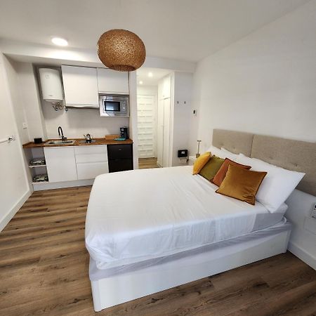 Apartament Modern Studio 5 Min To Beach & Dining Torrevieja Zewnętrze zdjęcie